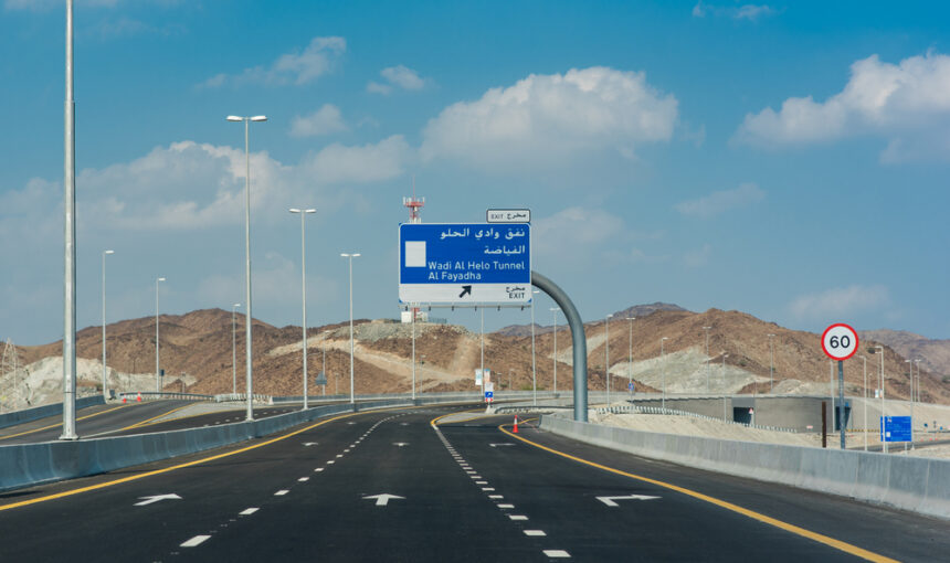 UAE–Oman Border Crossing Problems: What Travelers Should Know