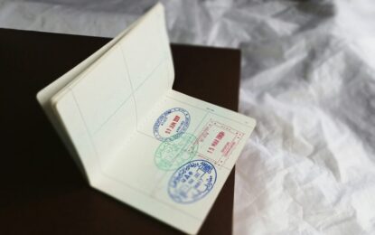 Transit Visa vs Tourist Visa: Key Differences Explained