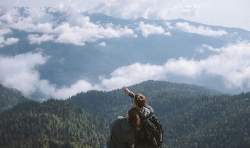 Best Honeymoon Destinations in India: Top Romantic Escapes in Kashmir, Darjeeling & Gangtok