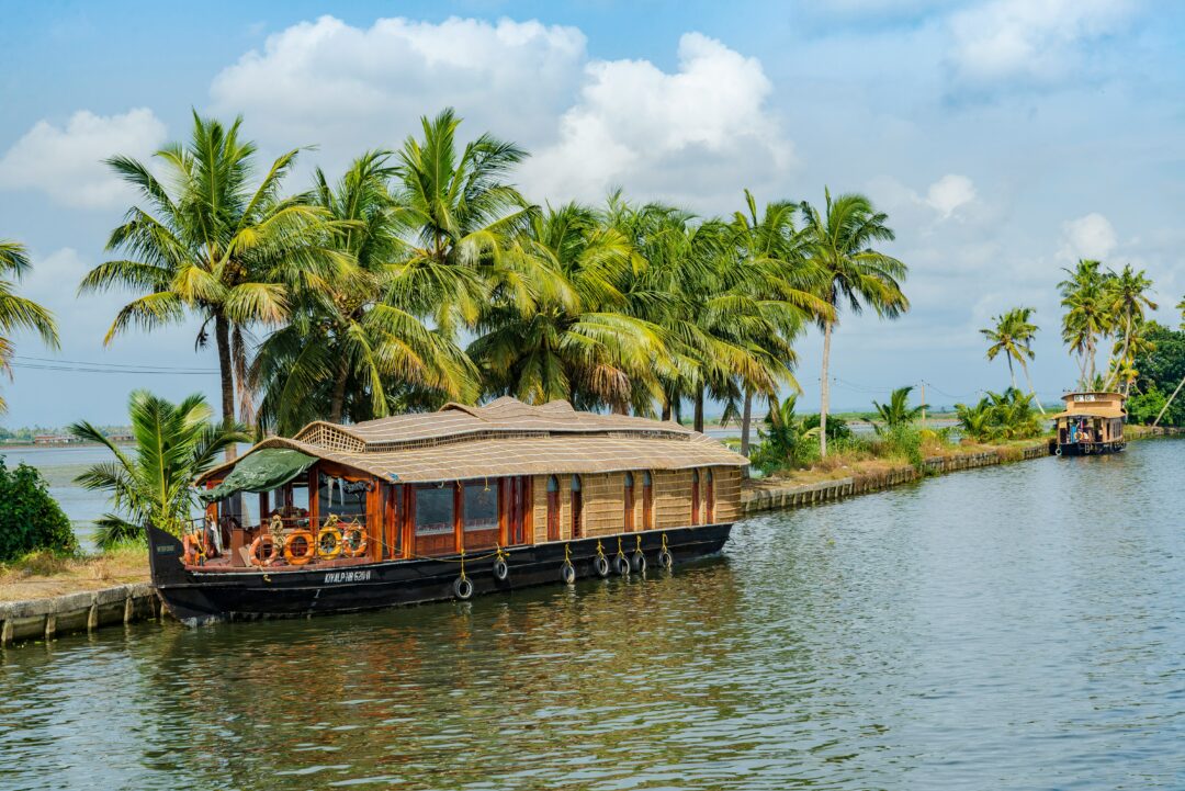 Explore the top 5 tourist places in Kerala